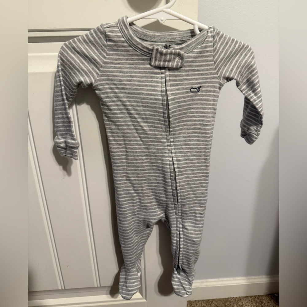 Vineyard Vines Gray and White Striped Onesie 3m
